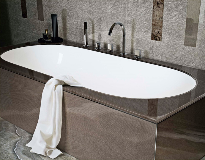Glass Décor Finishes for Baths and Feature Walls 